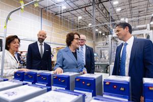 commerce-secretary-raimondo-and-senator-rosen-tour-dragonfly